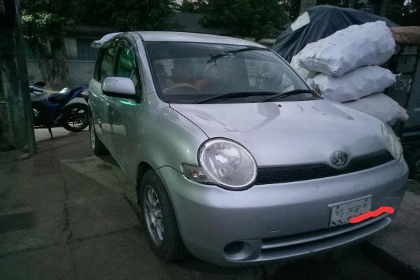 Toyota Sienta 2003  Personal Used Car 7 Seated
