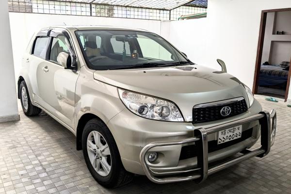 Toyota Rush G Limited 2012